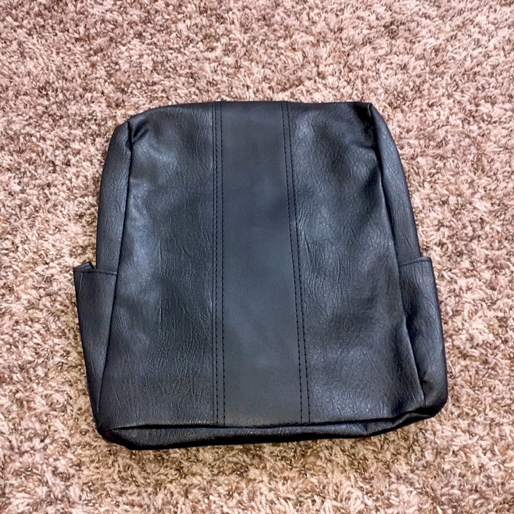 Polina & Eiterou Black Backpack